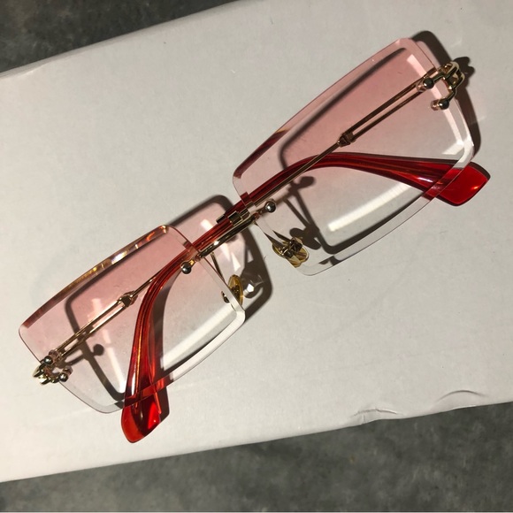 Sunglasses - Picture 3 of 3